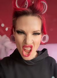 pink