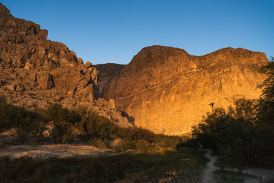 Scenic view of mountains against sky in big bend national park - texas