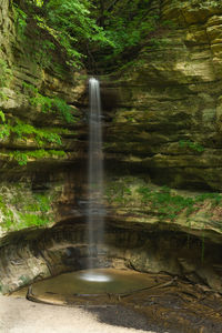 Scenic view of waterfall at starved rock state park
