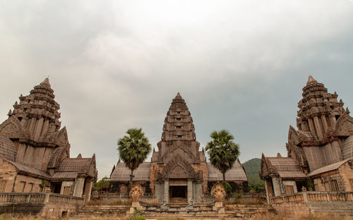 Panoramic view of temple against sky