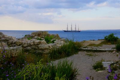 Scenic view of sea against sky