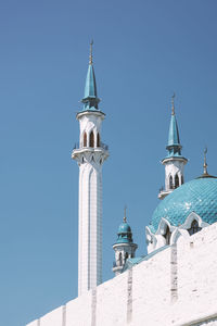 Beautiful white the kul sharif mosque in kazan kremlin with blue roof against the sky. 