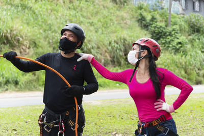 Rappelists in the practice of rappel in the city of salvador, capital of bahia, brazil.