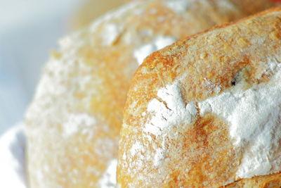 Close-up of bread in plate on table