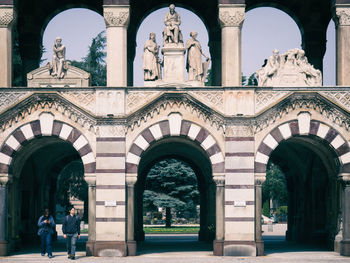 Statue of historic building