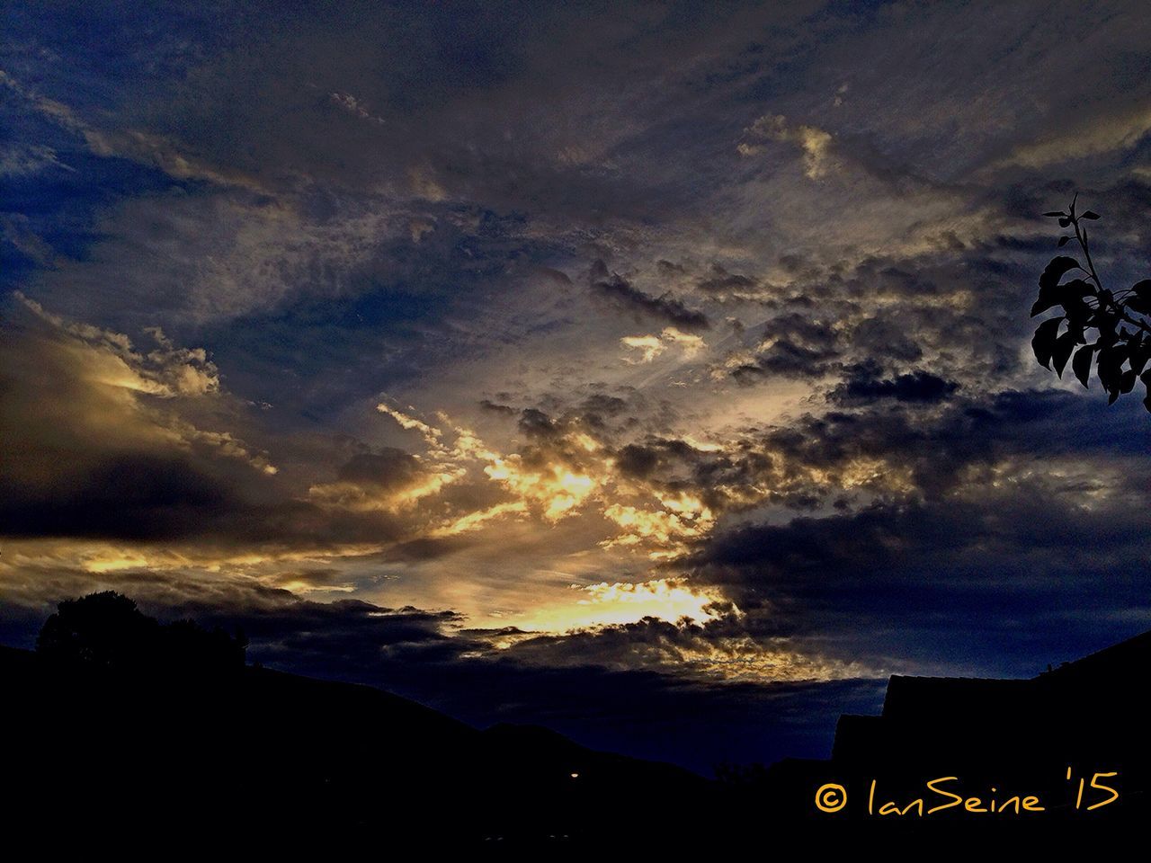 VIEW OF LANDSCAPE AGAINST CLOUDY SKY