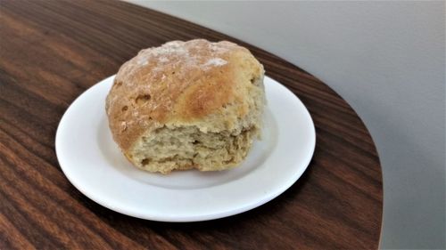 Close-up of bread in plate on table