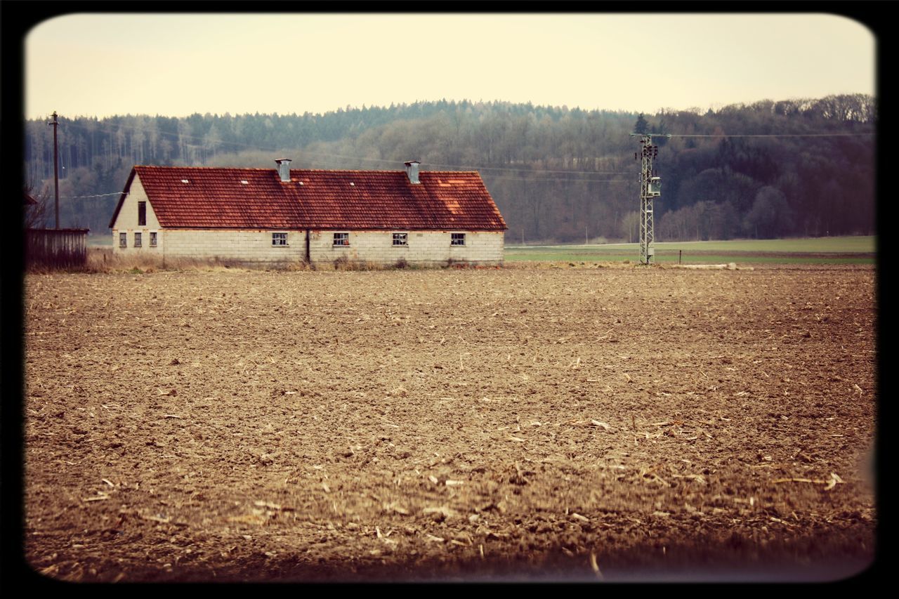 transfer print, auto post production filter, field, built structure, building exterior, landscape, rural scene, architecture, house, agriculture, sky, clear sky, tree, tranquil scene, farm, tranquility, nature, grass, day, outdoors