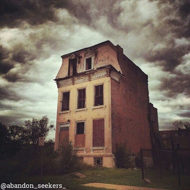 architecture, building exterior, built structure, sky, cloud - sky, cloudy, low angle view, cloud, overcast, window, building, tree, outdoors, weather, no people, old, house, residential structure, residential building, day