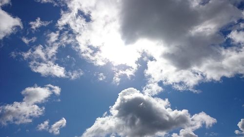 Low angle view of cloudy sky