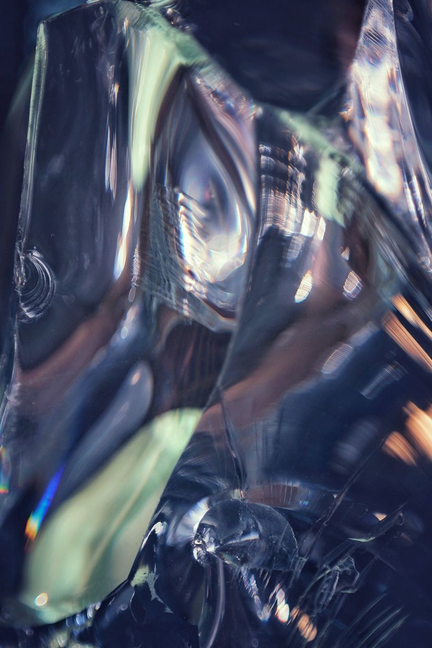 FULL FRAME SHOT OF ABSTRACT GLASS