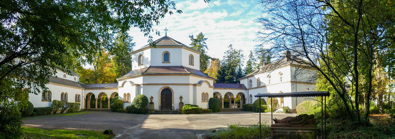 Building on the cemetery of landau in der pfalz germany