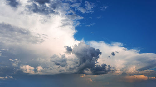 Low angle view of clouds in sky