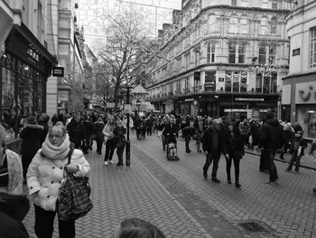 People on city street