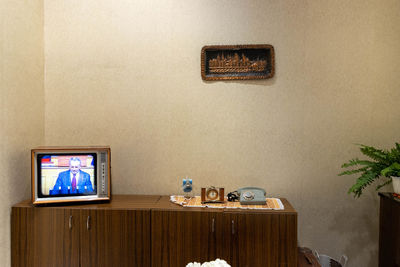 Information sign on table at home