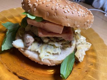 Close-up of burger in plate on table