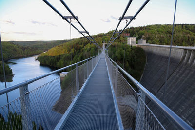 Titan rt suspension footbridge crossing rappbodetalsperre in harz mountains, germany