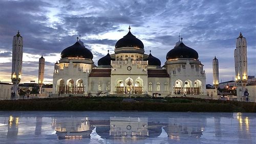 View of temple building against sky