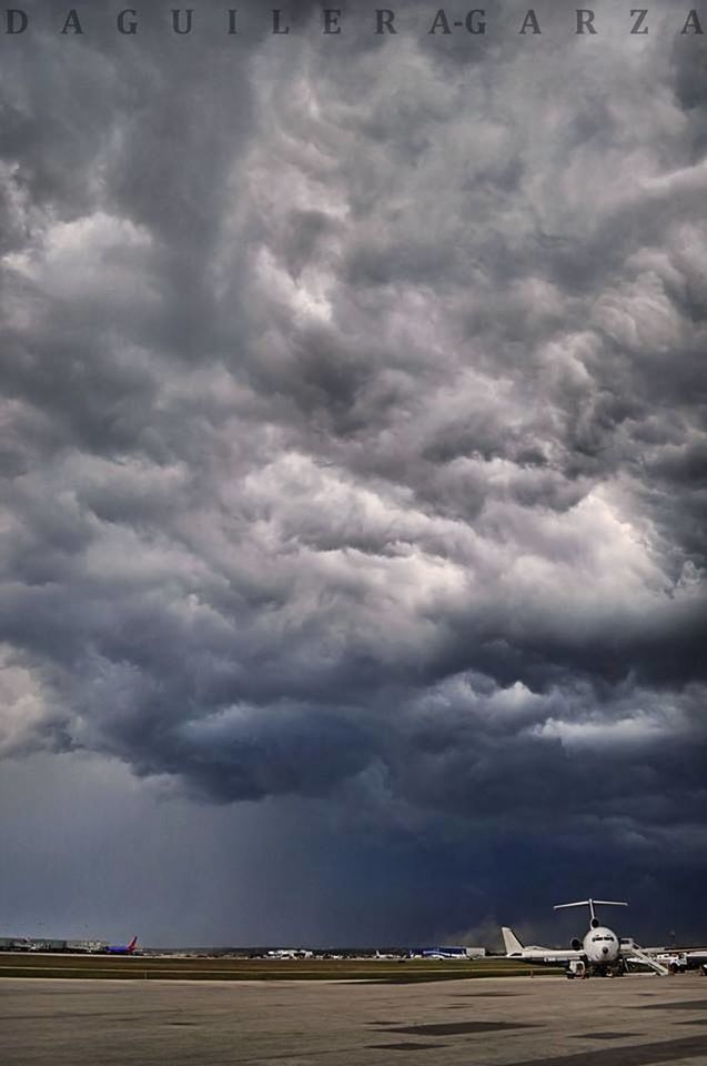 sky, cloud - sky, cloudy, weather, overcast, cloud, cloudscape, built structure, scenics, nature, storm cloud, beauty in nature, tranquility, low angle view, outdoors, day, architecture, tranquil scene, no people, roof