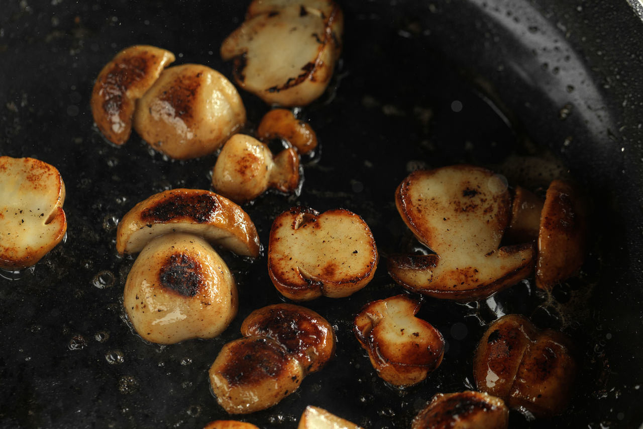 food, food and drink, produce, freshness, vegetable, kitchen utensil, cooking pan, no people, plant, indoors, household equipment, healthy eating, pan, close-up, fried, dish, still life, wellbeing, frying pan, high angle view, cooking, preparing food