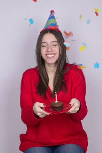 Portrait of a smiling young woman