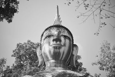 Low angle view of statue against clear sky