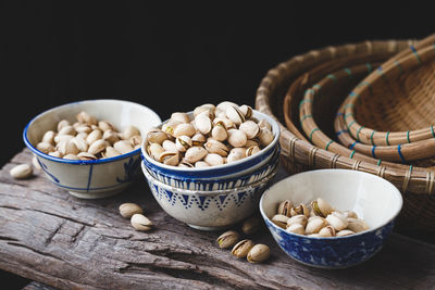 Close-up of rice in bowl on table