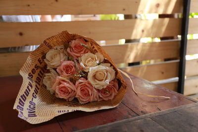 Close-up of rose bouquet on table