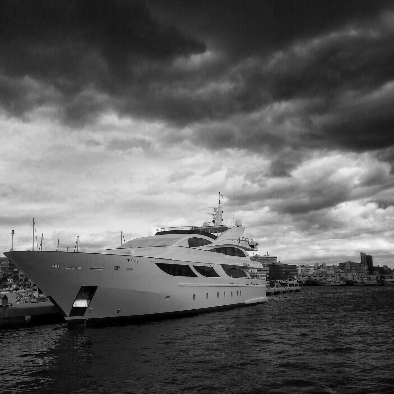 water, sky, waterfront, sea, cloud - sky, cloudy, built structure, nautical vessel, architecture, building exterior, transportation, boat, mode of transport, cloud, overcast, rippled, nature, river, weather, ship