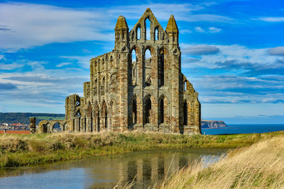 Old ruin building against sky