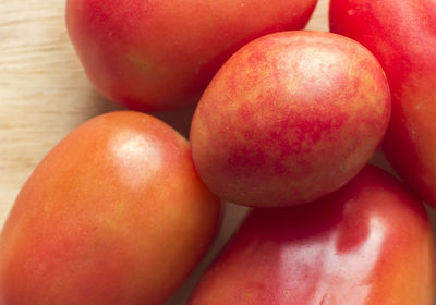 Close-up of oranges