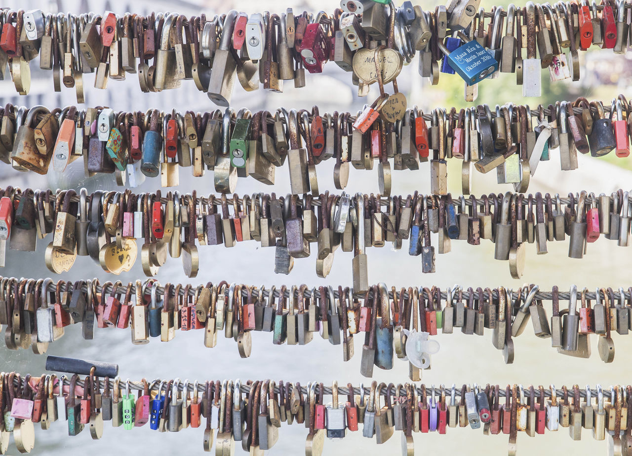 hanging, abundance, padlock, large group of objects, lock, security, protection, multi colored, variation, day, no people, love lock, outdoors, love, city, architecture, travel destinations