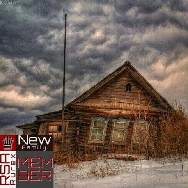 architecture, building exterior, built structure, sky, cloud - sky, cloudy, low angle view, text, cloud, weather, overcast, western script, house, outdoors, communication, day, no people, building, residential structure, wall - building feature