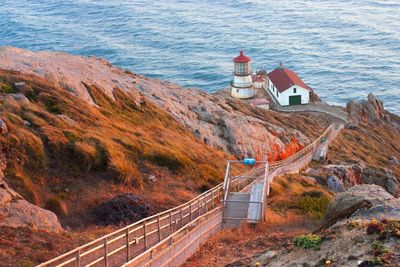 Point reyes lighthouse. lighthouse overlooking pacific ocean. 