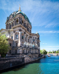 Wide angle shot of the berliner dom on a sunny day