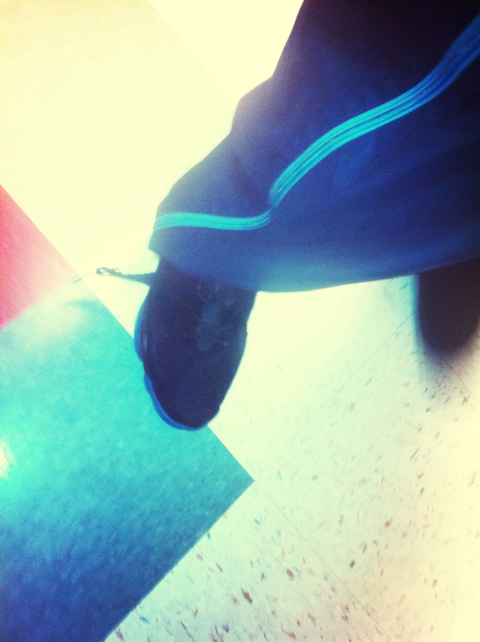 If , Ya Jordans look like , kill ya self Malik aka , Grown man ! 