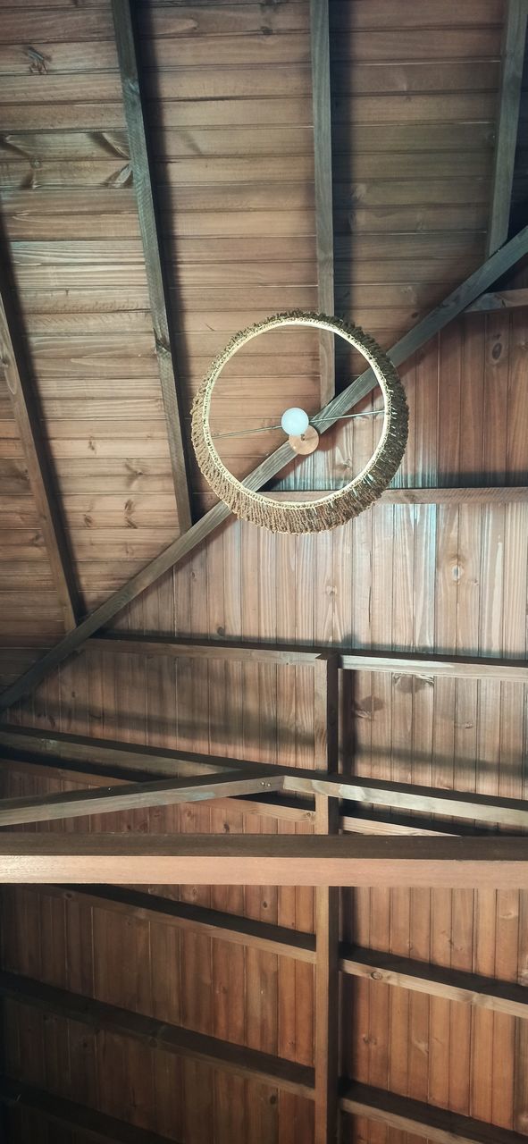 LOW ANGLE VIEW OF CEILING OF METAL STRUCTURE