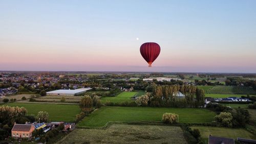 hot air balloon