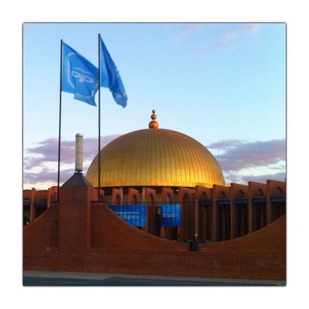 architecture, built structure, dome, building exterior, sky, place of worship, religion, spirituality, travel, famous place, low angle view, travel destinations, day, islam, tourism, blue, international landmark, outdoors, cloud, cloud - sky