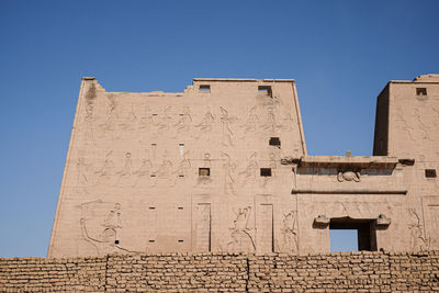 Egyptian temple walls 