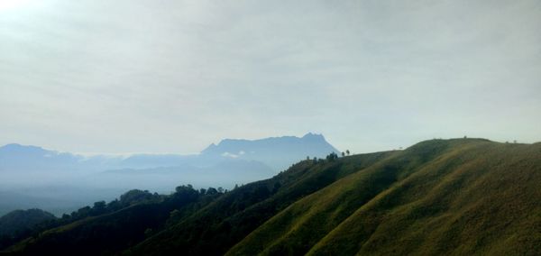 Scenic view of mount kinabalu from kota belud