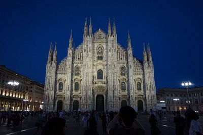 People in front of cathedral