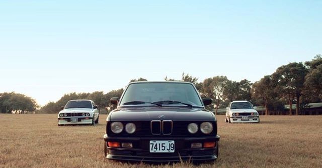 transportation, car, land vehicle, mode of transport, clear sky, field, tree, landscape, grass, copy space, road, travel, on the move, outdoors, day, vehicle, nature, no people, sky, communication