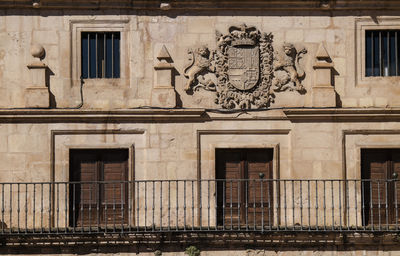 Facade of an old building in sepulveda, spain