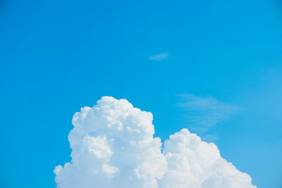 Low angle view of clouds in blue sky