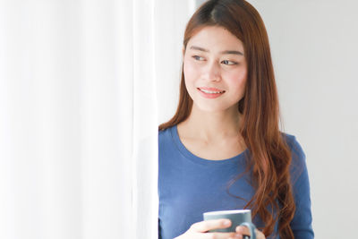 Portrait of beautiful woman smiling