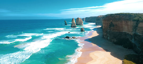 Scenic view of sea against sky 12 apostles great ocean road victoria, australia 