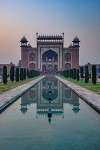 Gateway to taj mahal 