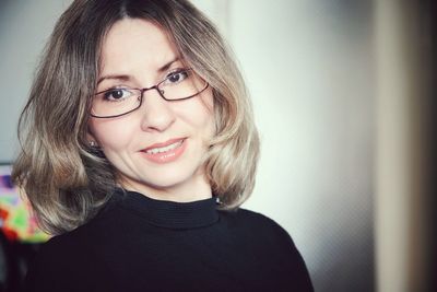 Portrait of a smiling young woman