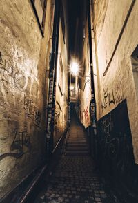 Illuminated tunnel